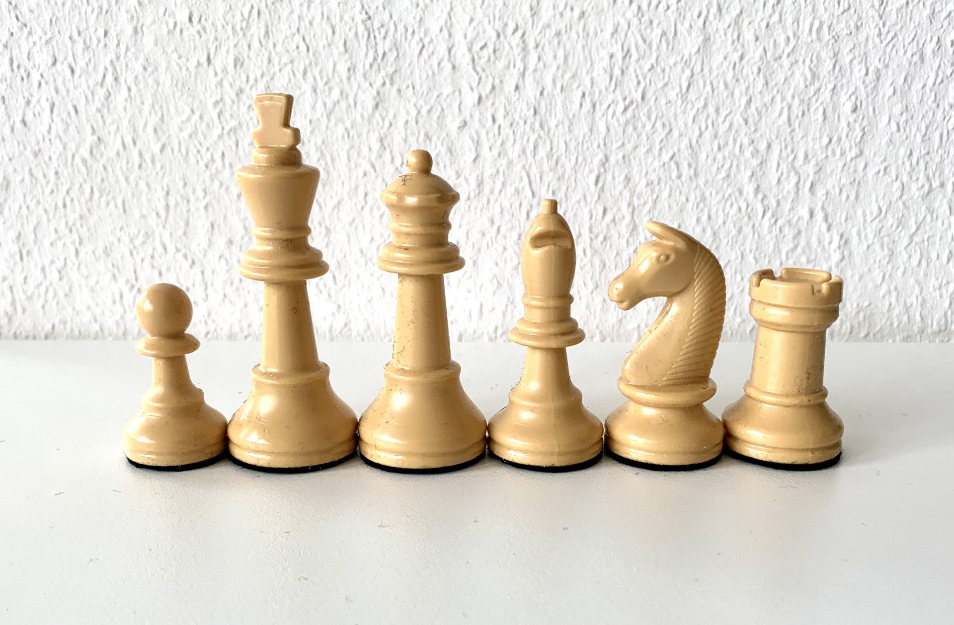 Schachfiguren aus Kunststoff