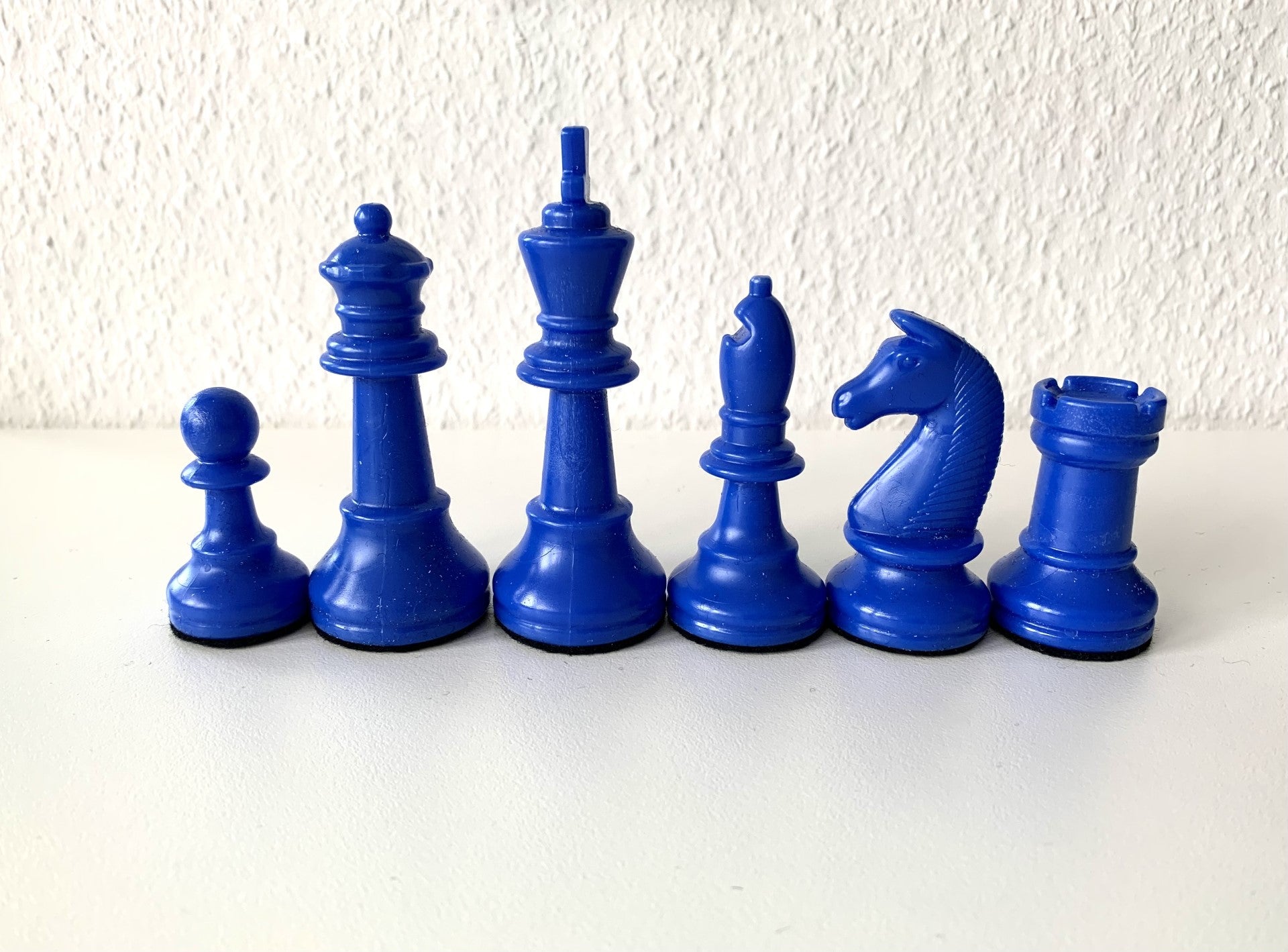 Mix your board: 16 Figuren aus Kunststoff - klassisch oder bunt