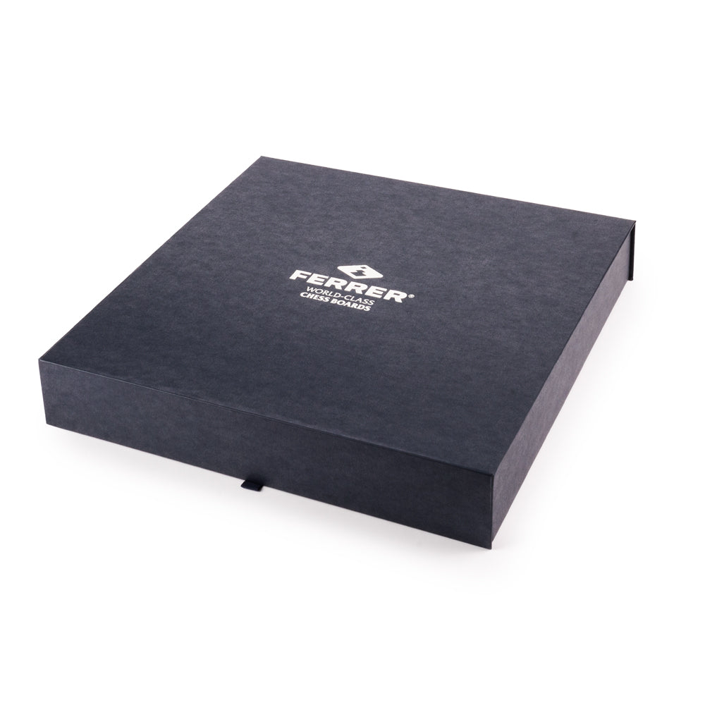 Offizielles Schachset aus "The Queen's Gambit" - Aufbewahrungskoffer