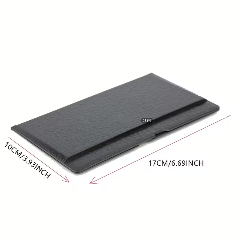 Zusammengeklapptes Reiseschach, platzsparend und leicht zu verstauen