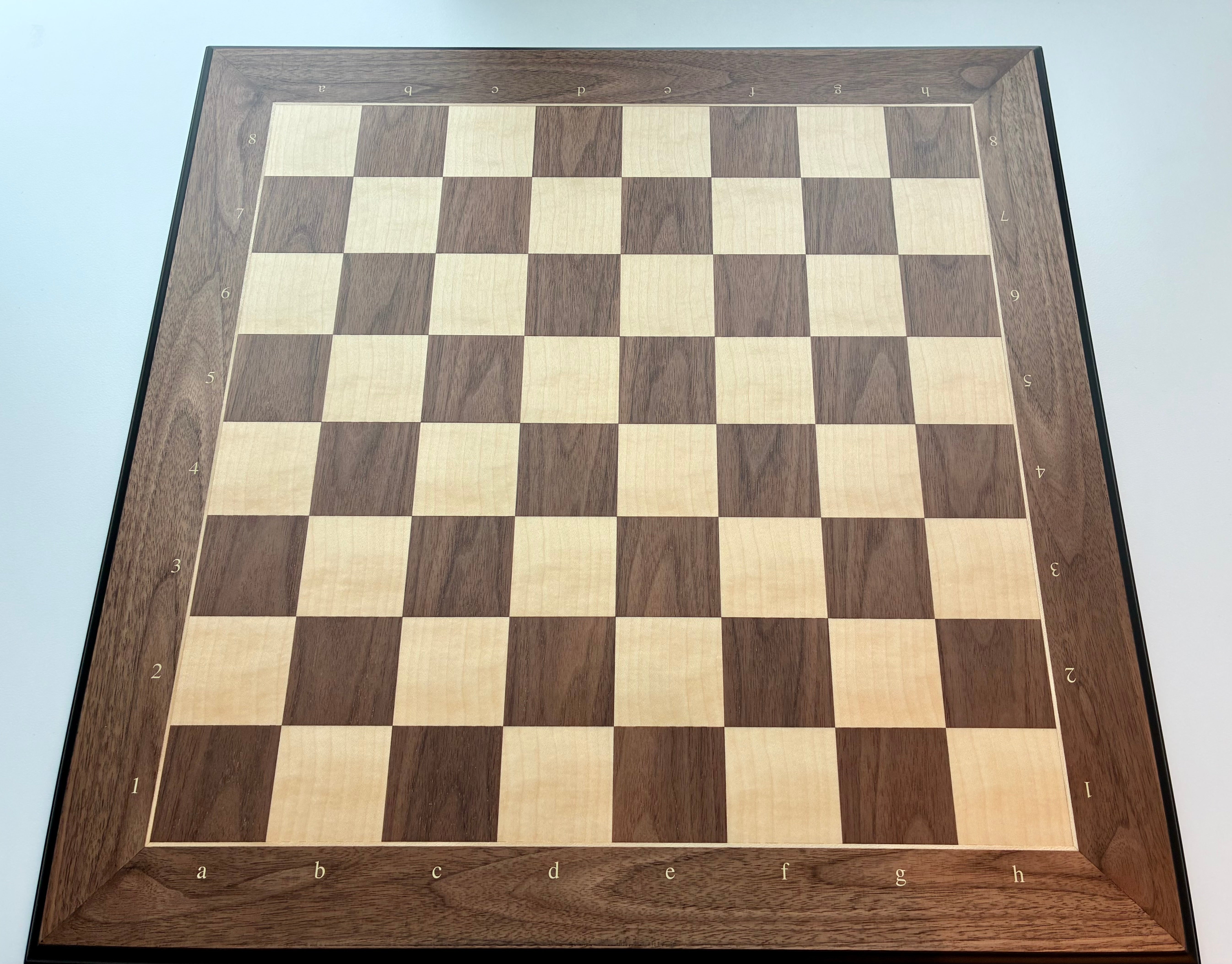 Deluxe Schachbrett mit Zierleiste