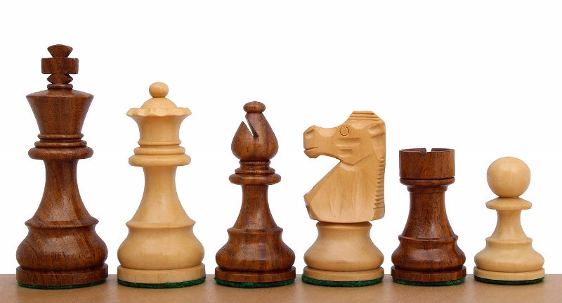 Handgefertigte Staunton Schachfiguren aus Buchsbaumholz mit polierter Oberfläche