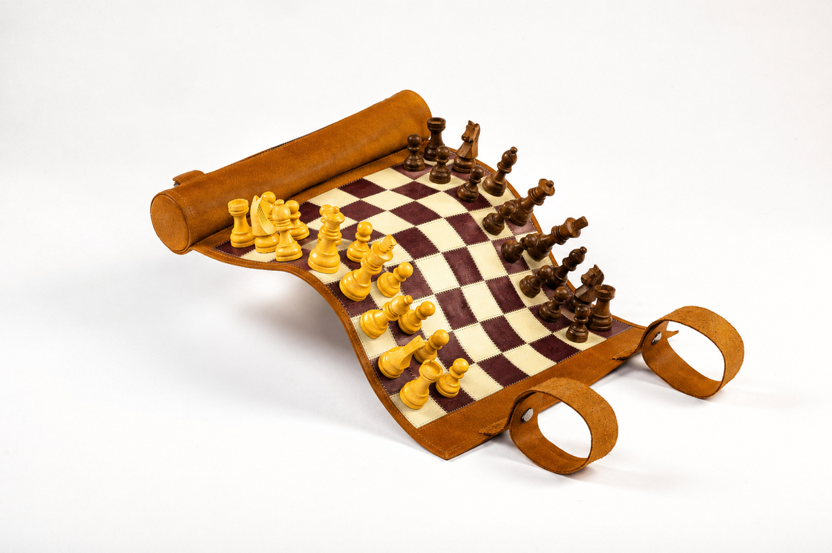 Magnetisches Schach – Rollbares Luxus-Schachspiel aus Echtleder